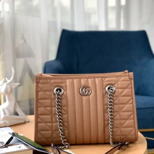 Marmont Collection Size:681483 Size:26.5X19X11cm