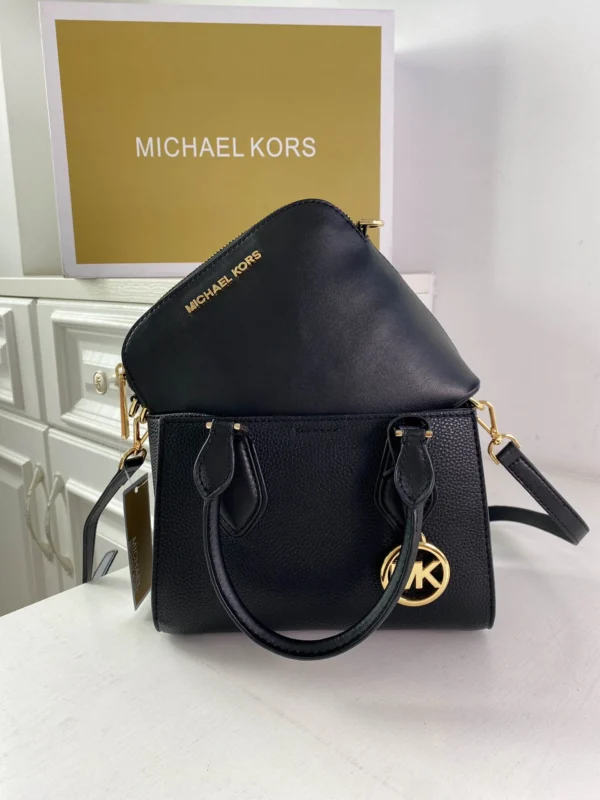 MK Handbag Crossbody Size:23*18*12