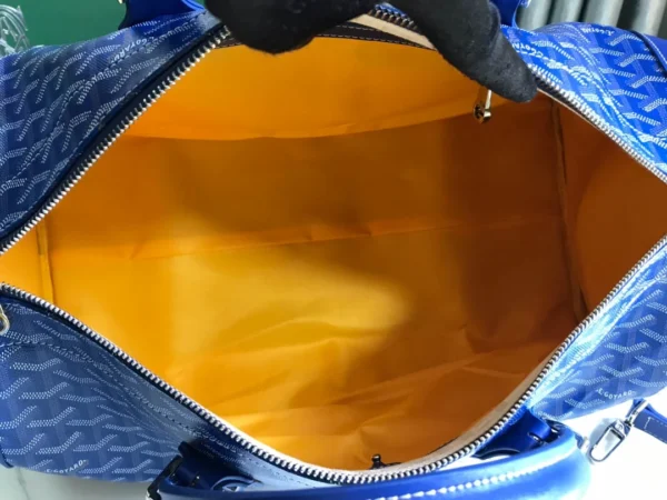 Goya Travel Bag Size: 48*23*24cm