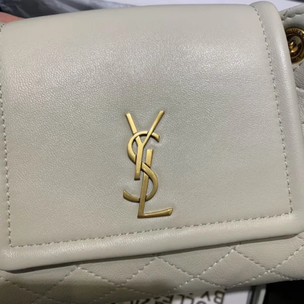 Model:672738 Size:18x13x6cm