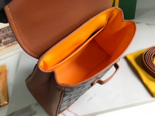 Goyard mini Saigon Saigon bag Size: 20x14.59cm H25cm