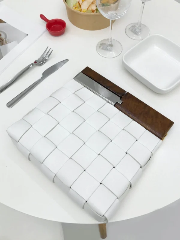 BV Bottega Veneta bag Size: 27x28cm