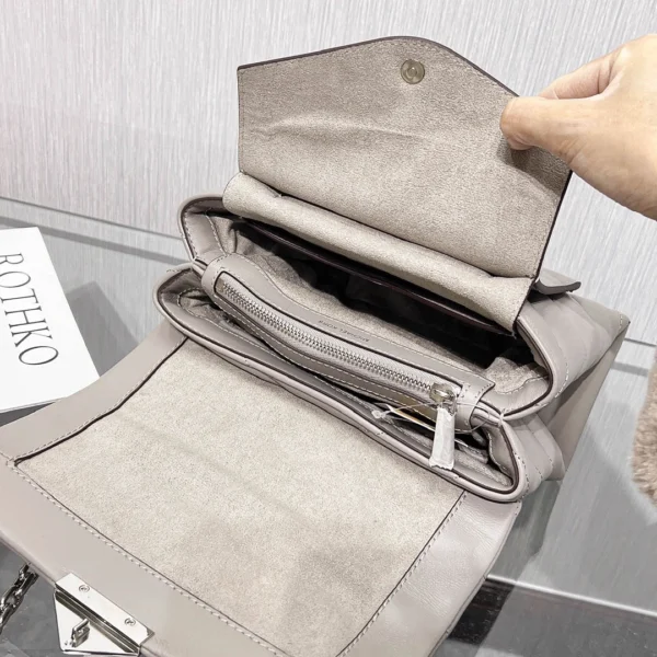 Mk cece grey Size:24x16x10360340320