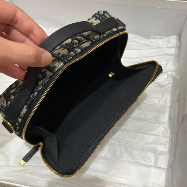 Autumn and winter old flower camera bag size:19*5*14cm