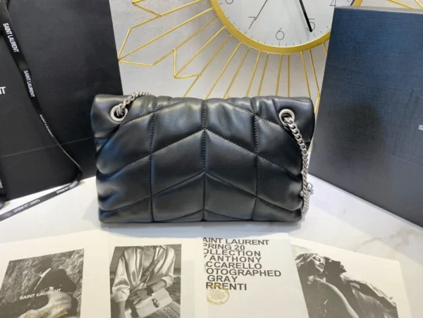 Lambskin bag Size:29x17x11cm Model:577476