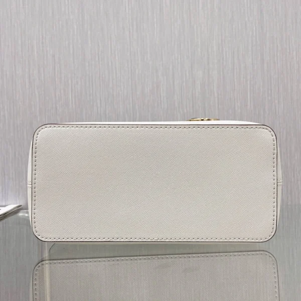 Michael kors MK jetset Size: 22cm*19cm*10cm