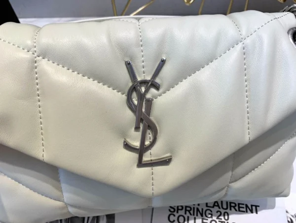 Lambskin bag Size: 29x17x11cm Model: 577476