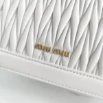 Miu Miu splicing shoulder strap Model: 5BH118B size: 20X13X5.5cm