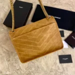 Cowhide bag Size: 28x20x8cm Code: 498894