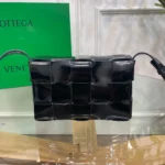 BV Bottega Veneta Cassette bag Size: 23x15cm Black