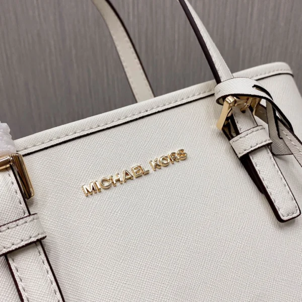 Michael kors MK jetset Size: 22cm*19cm*10cm