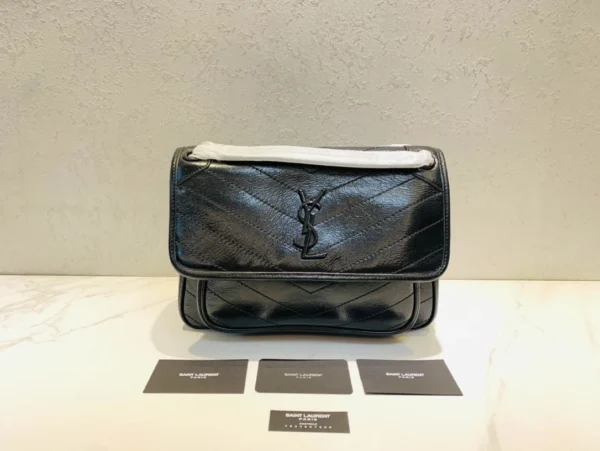 Model：633158 Size：28x20.5x8.5cm