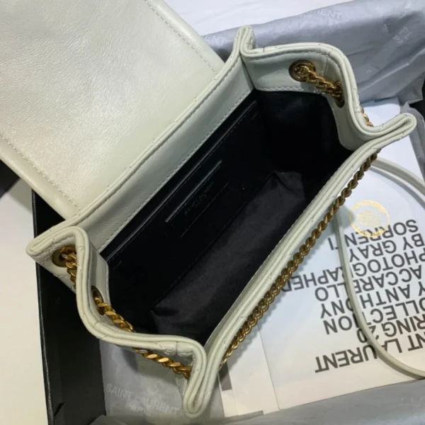 Model:672738 Size:18x13x6cm