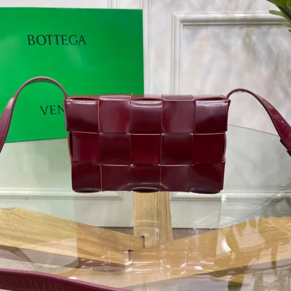 BV Bottega Veneta Cassette bag Size: 23x15cm Date