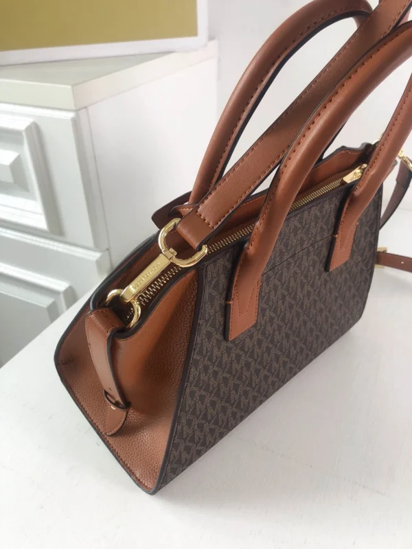 Mk Avril Model:2115 Length:28 Height:22 Width:14