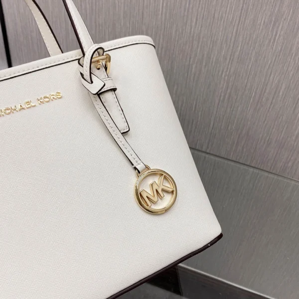 Michael kors MK jetset Size: 22cm*19cm*10cm