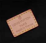 Louis Vuitton Model: 43644 Size: 37x14x13cm