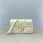 30 montaigne collection diamond rattan check