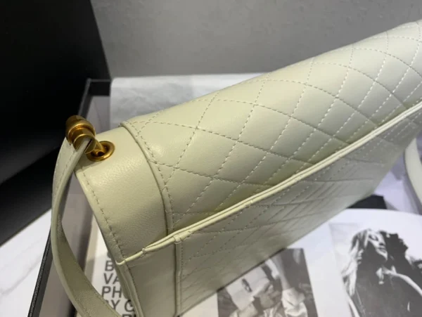 Model：668863 Size：26185cm