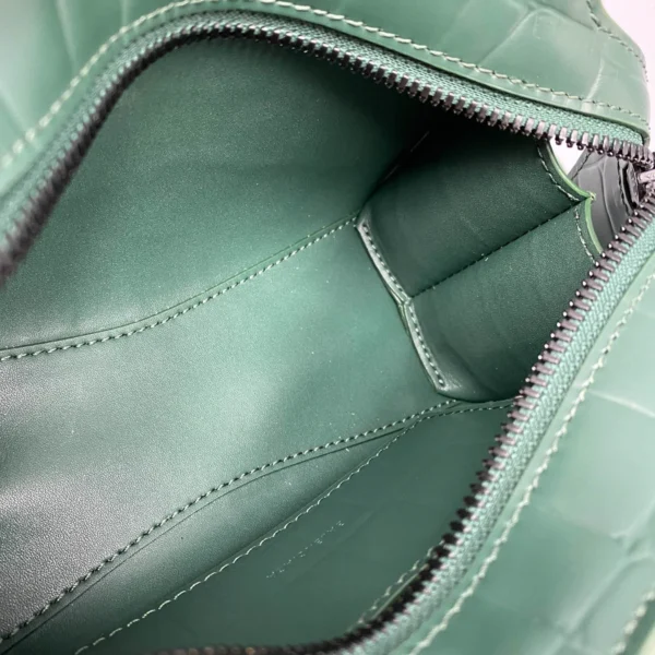 Balenciag* Neo Classic biker bag Model: 92535 Size: 40*54*21.5*34cm 25*33*13*20cm