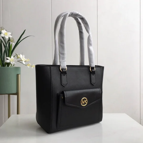 MK Clutch Model: 2031 Size: 25*12*24