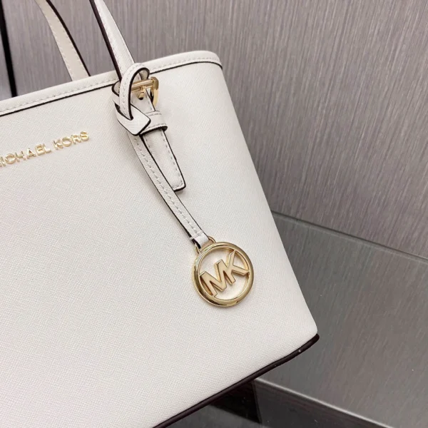 Michael kors MK jetset Size: 22cm*19cm*10cm