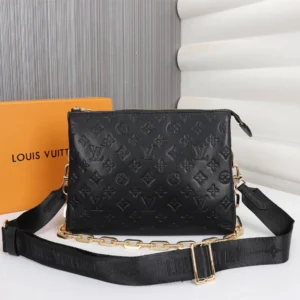 Louis Vuitton Model: 57790 Size: 26x20x12cm