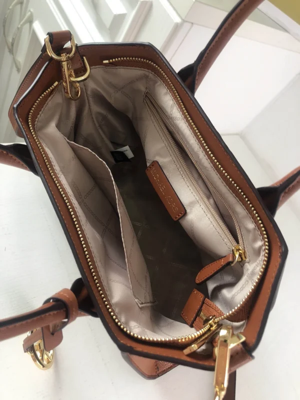 Mk Avril Model:2115 Length:28 Height:22 Width:14