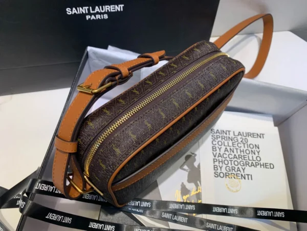 Camera bag Model：669957 Size：21.5x15x7cm