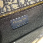 30 Montaigne Chain Clutch Bag Size: 27.5*12*2 cm