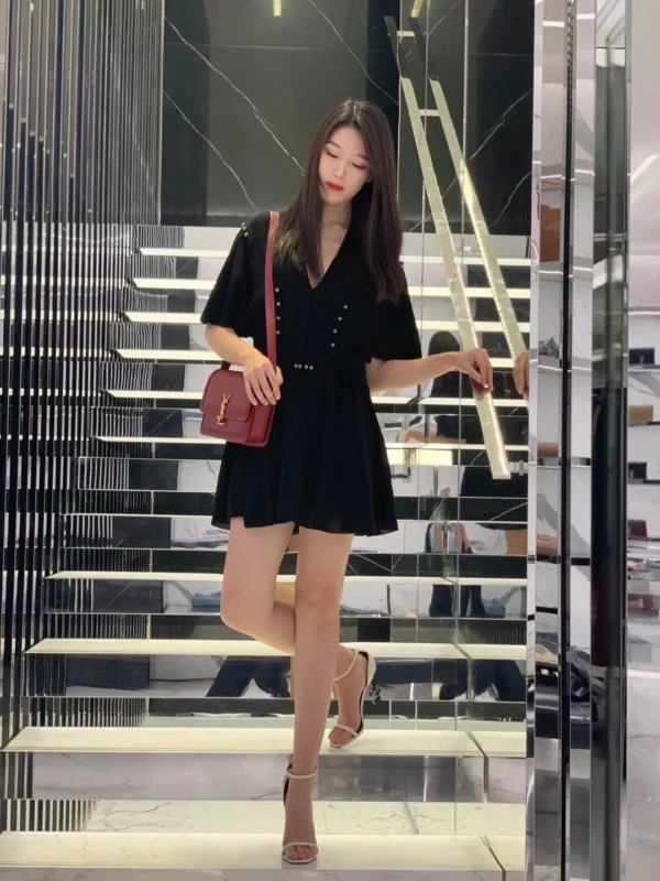 Backpack Model: 667490 Size: 15*36*14.5cm