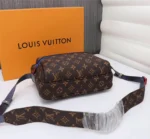 Louis Vuitton Model: 43843 Size: 25x18x5cm