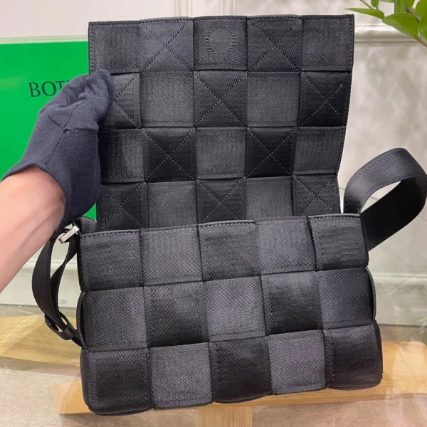 BV Bottega Veneta bag Size: 26x6cm Black