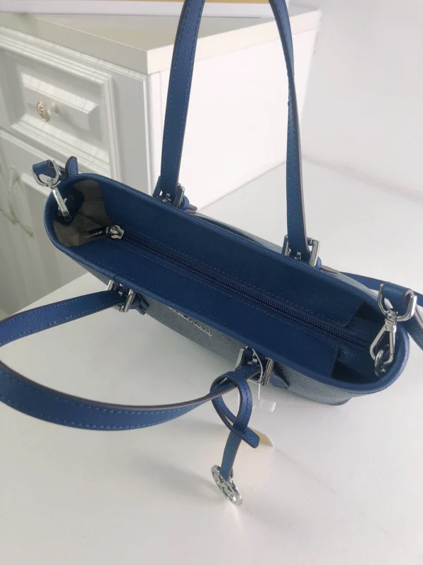 MK Model:006 Pocket:28 23Cmx19cmx11cm