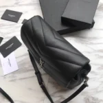 Crossbody bag Size：20x7x15cm Code：392255