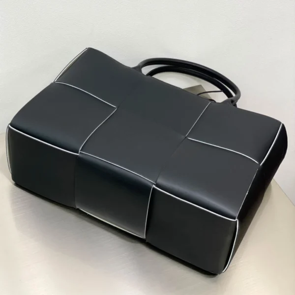 BV ARCO TOTE Handbag Size:38x25cm 609175