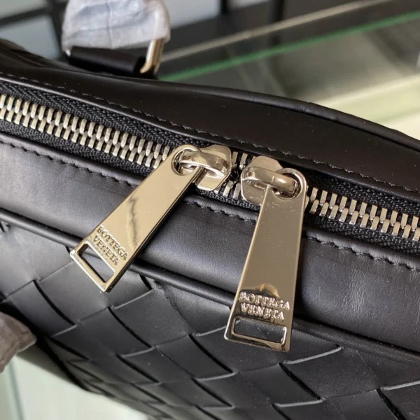 BV Bottega Veneta bag Size: 26x6cm Apricot