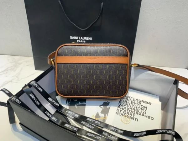 Camera bag Model：669957 Size：21.5x15x7cm