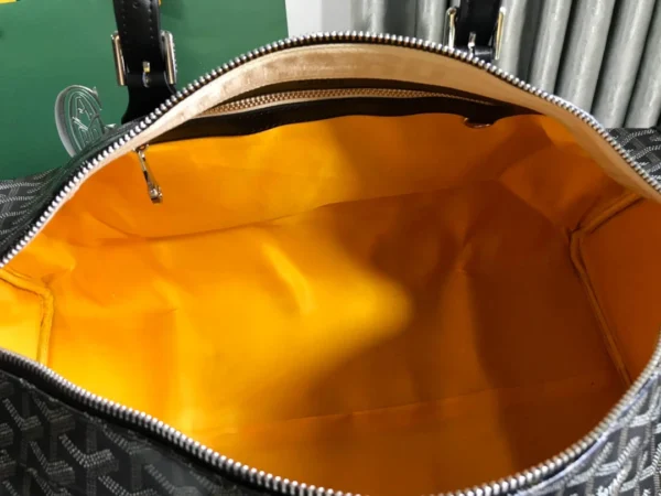 Elegant Travel Bag Size: 48*23*24cm