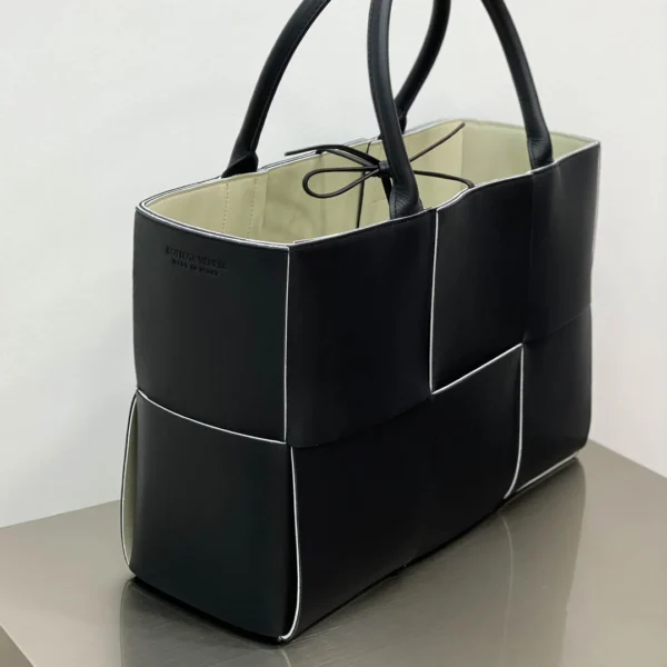 BV ARCO TOTE Handbag Size:38x25cm 609175