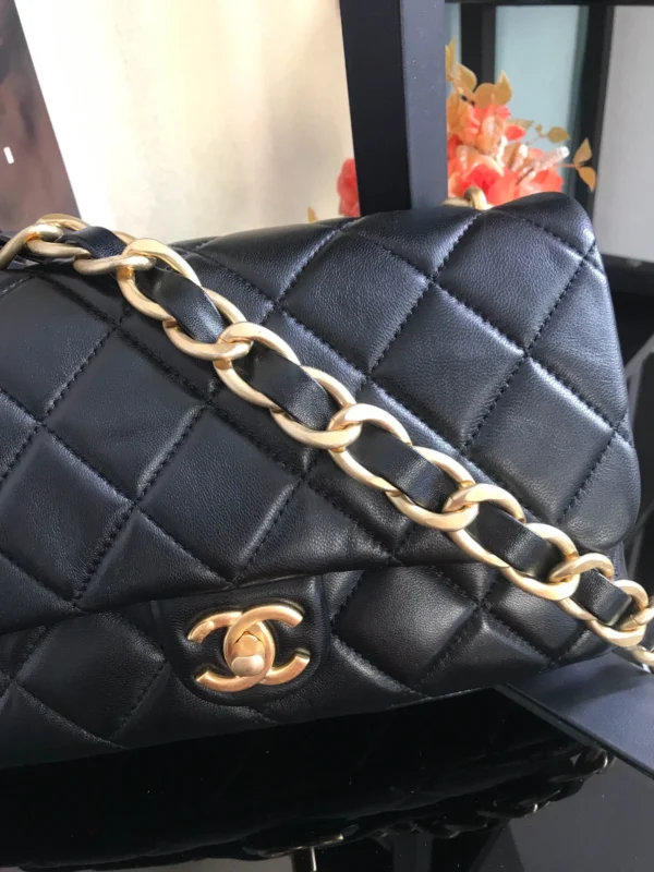 Chane Model: 2932# Size: 26X6X17cm