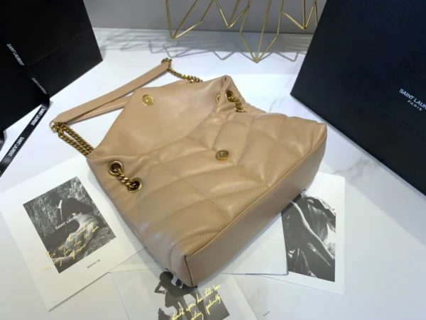 Lambskin bag Size:29x17x11cm Model:577476