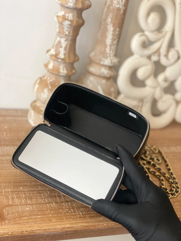 Chanel Box Bag Size: 16 9.5 8, Style: 81230