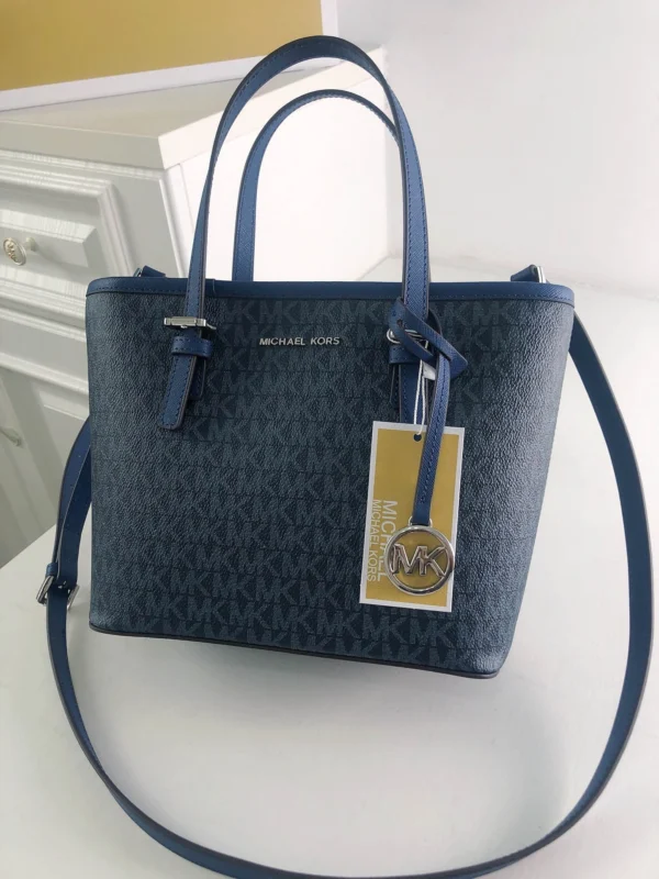 MK Model:006 Pocket:28 23Cmx19cmx11cm