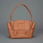 BV Bottega Veneta Arco33 Series Bag Size: 33x21cm