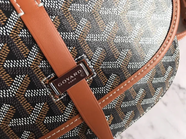 Belvdre Single Strip Messenger Bag Ref: GY020198 Size: 21*16cm