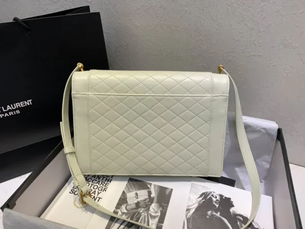 Model：668863 Size：26185cm