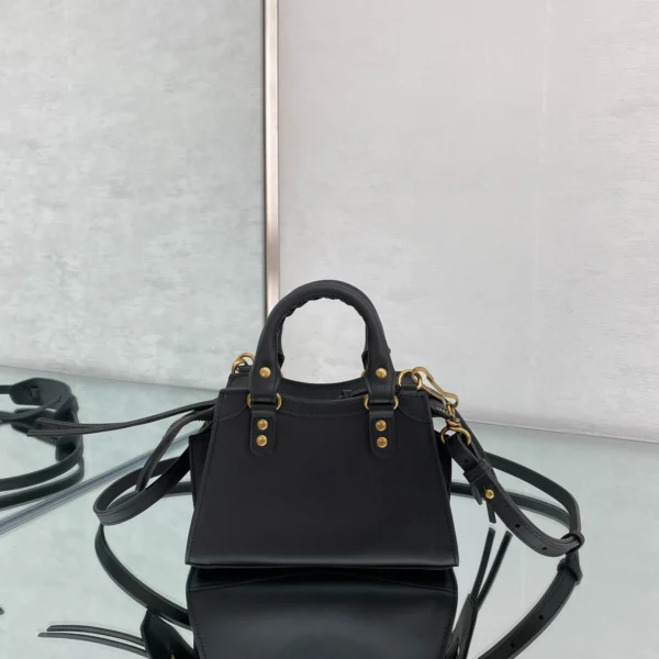 Balenciag* Neo Classic biker bag Model: 1993 Size: 13.5*18*7.5*12cm