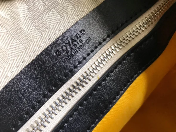 Elegant Travel Bag Size: 48*23*24cm