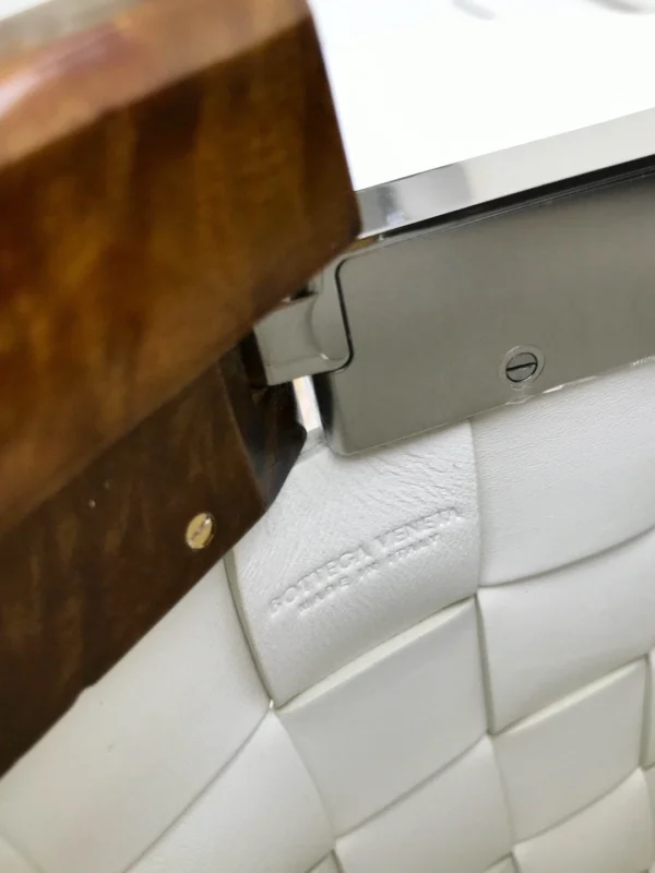 BV Bottega Veneta bag Size: 27x28cm